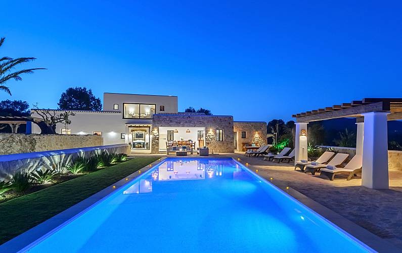 villa-ibiza-piscina1