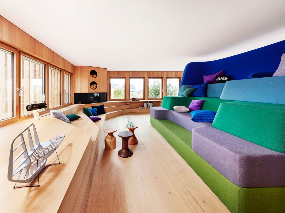 Los colores destacan con la madera