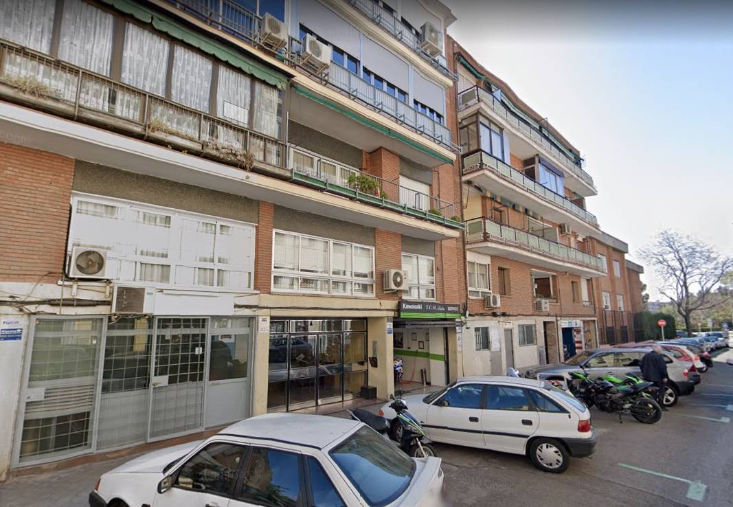 Monasterio y Espinosa de los Monteros nunca solicitaron la cédula de habitabilidad del edificio de la calle Villafranca