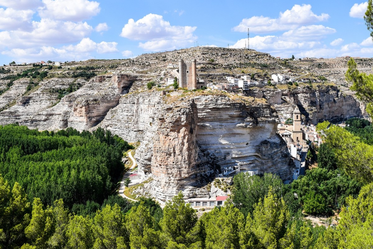 Vue de Alcalá del Júcar / pixabay.com/es/users/javierAlamo-6344665/