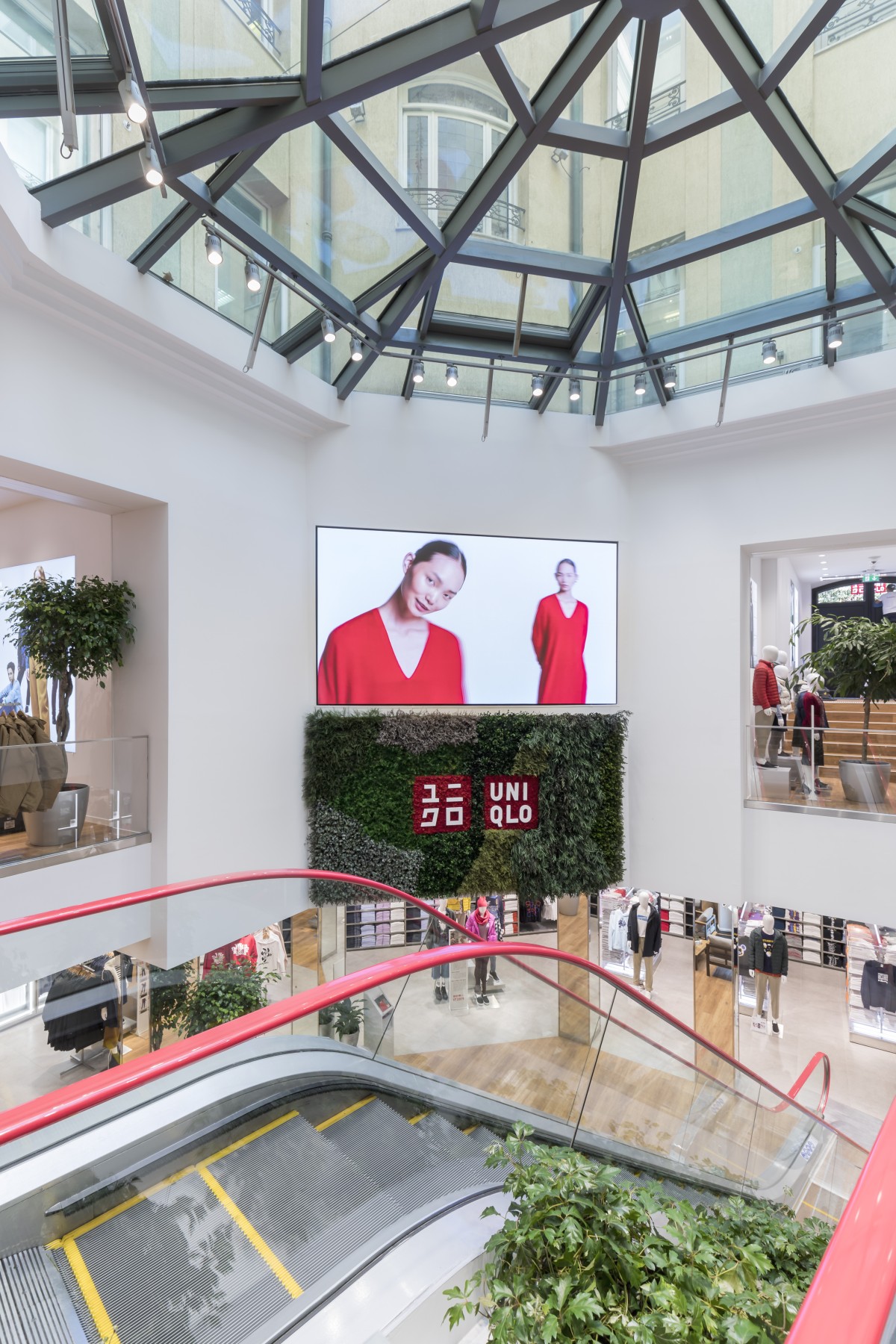 uniqlo_madrid_mmz6934