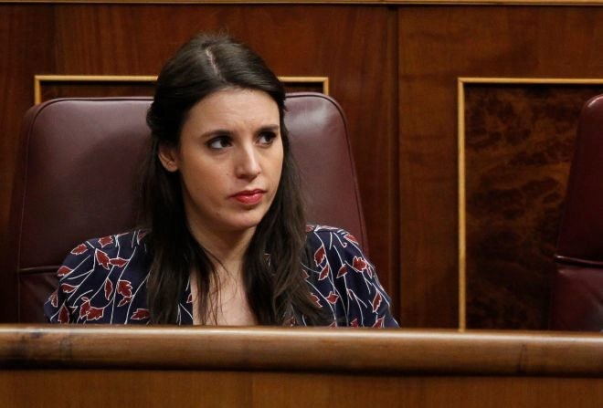 Las consecuencias legales para Irene Montero, y otros líderes de Unidas Podemos, por divulgar el nombre de Esther Argerich