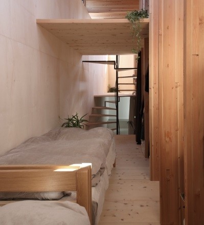 La casa tiene forma de T