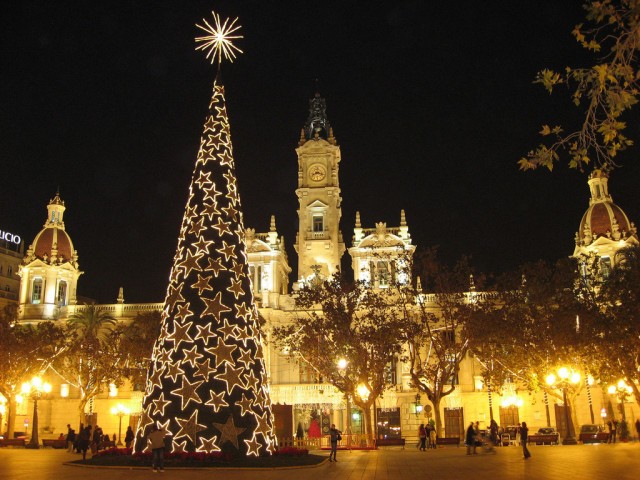 Рождество на Plaza del Ayuntamiento / Творческое достояние