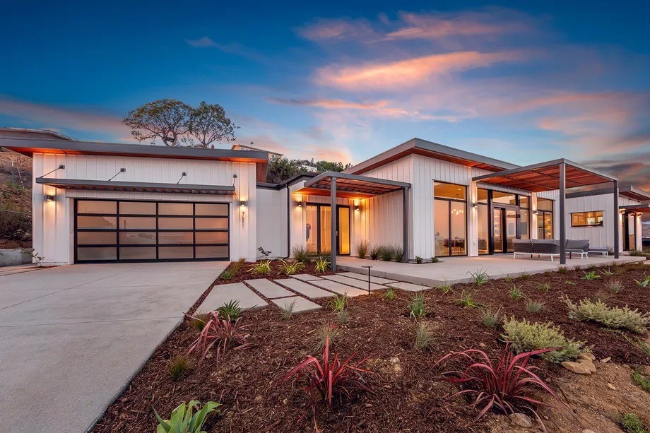 Esta casa prefabricada de lujo está totalmente desconectada de la red