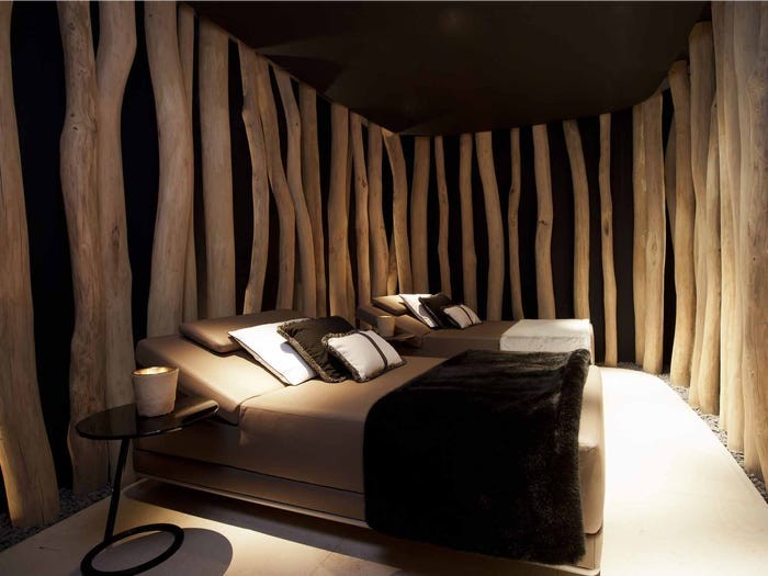 5de57565fd9db2064b2d1c72