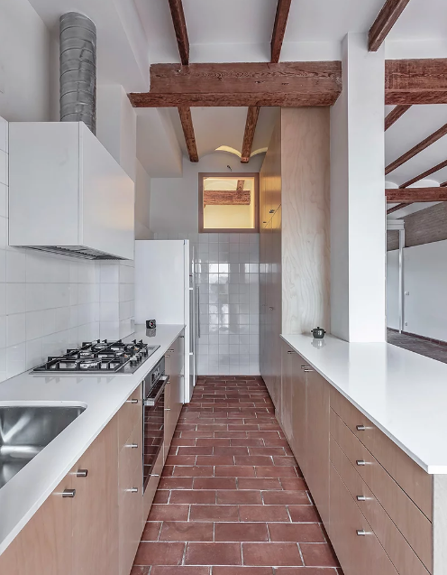 De nuevo, madera y blanco