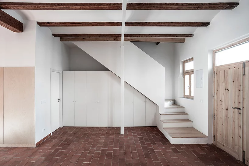 El color blanco y la madera, protagonistas