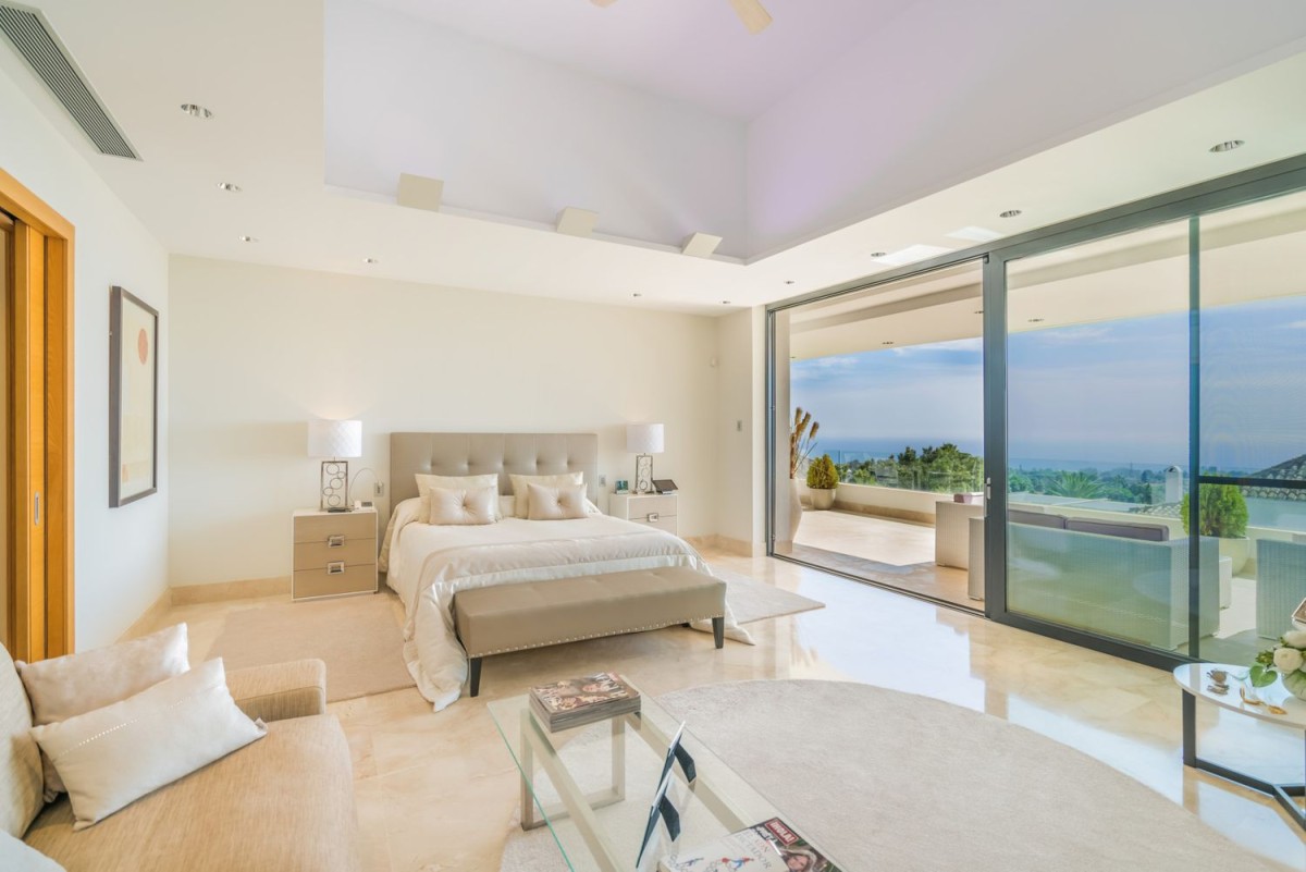 Les chambres sont lumineuses et bénéficient de vues spectaculaires Les chambres sont lumineuses et bénéficient de vues spectaculaires