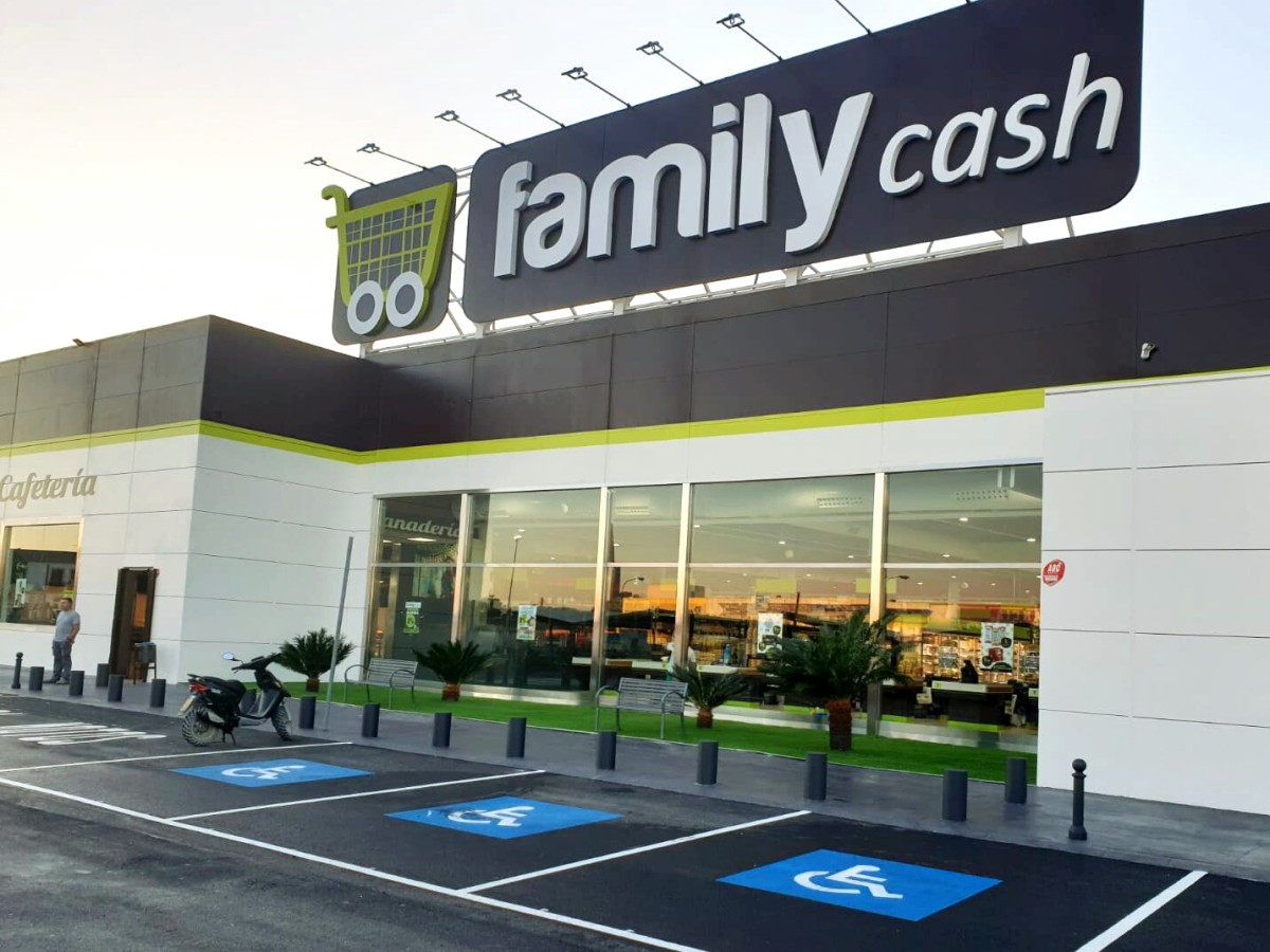 Family Cash vende siete supermercados por 33 millones asesorado por Colliers