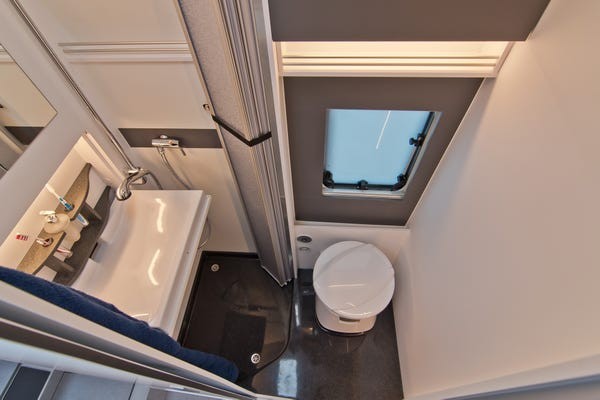 5e3d8764e35bab5d4f63a061