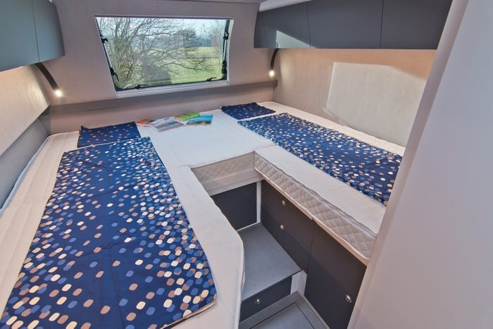 5e3d87650ce3d15bfe43f196