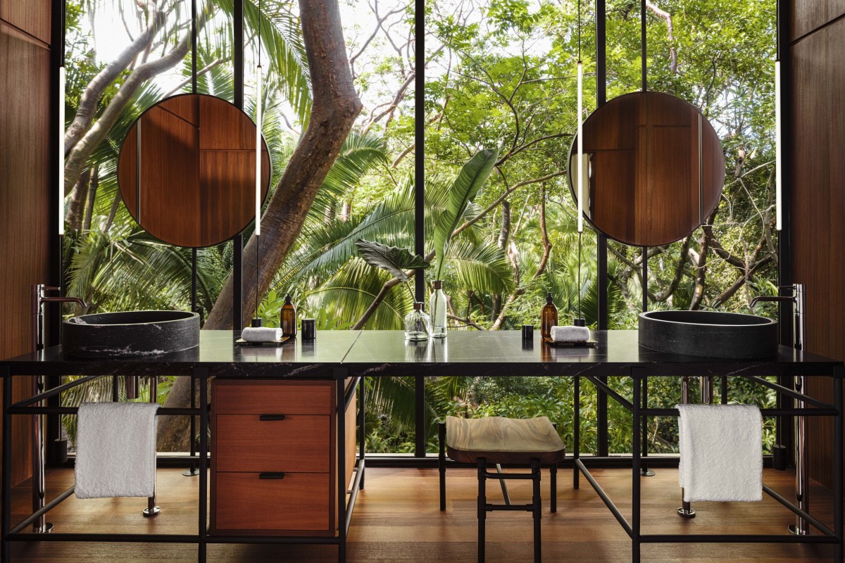 oo_mm_accommodation_oceantreehouse_bathroom_basin_wide_0153_alt_master