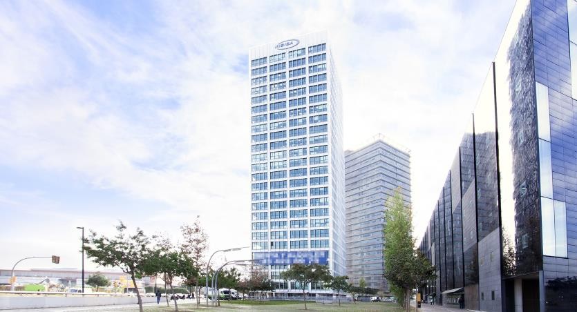 Meridia vende dos plantas de la Torre Inbisa en Barcelona por cinco millones