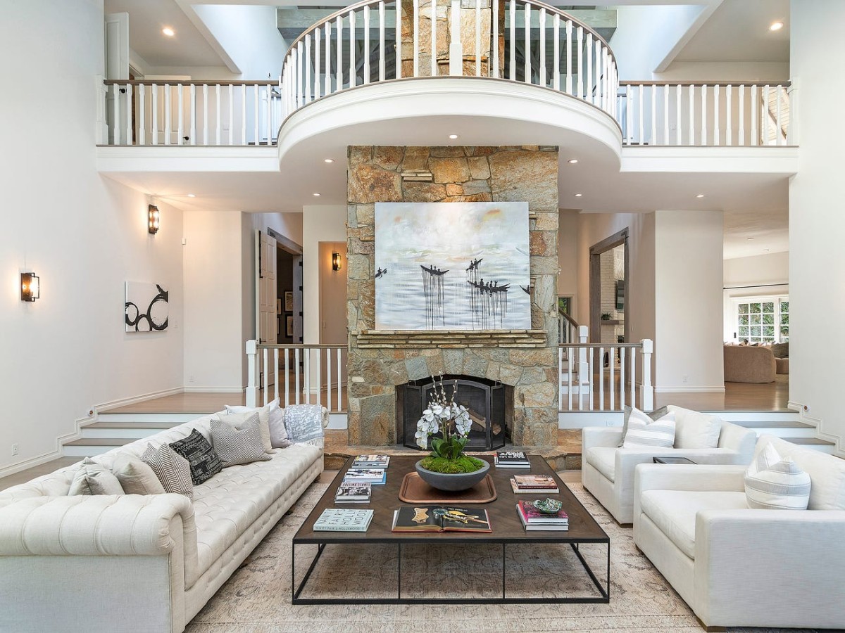 5db32722dee01955ed0174f6