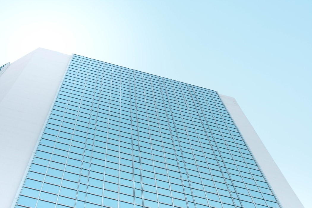 El fondo Chenavari prepara su salida de España con la venta de una cartera de 700 millones