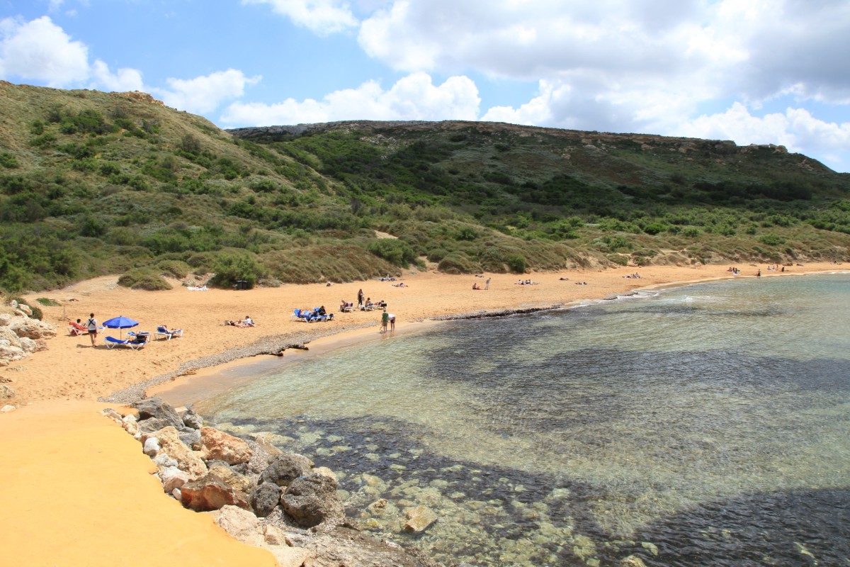 malta_-_mgarr_-_ghajn_tuffieha_bay_06_ies