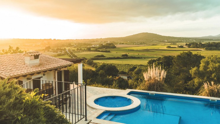 Photo by Eve Ji on Unsplash