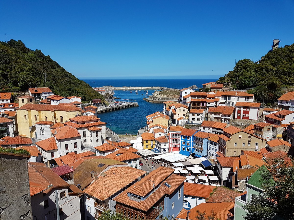Foto von Miguel Ángel Sanz auf Unsplash Foto von Miguel Ángel Sanz auf Unsplash