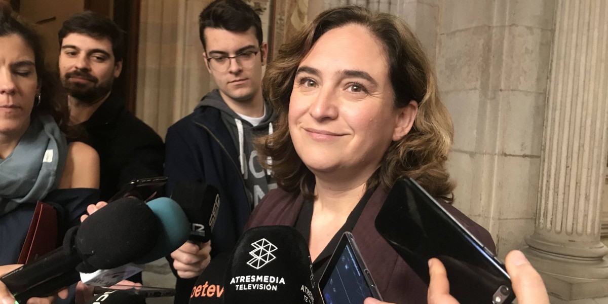Ada Colau amenaza con expropiar 200 pisos si siguen vacíos dentro de un mes