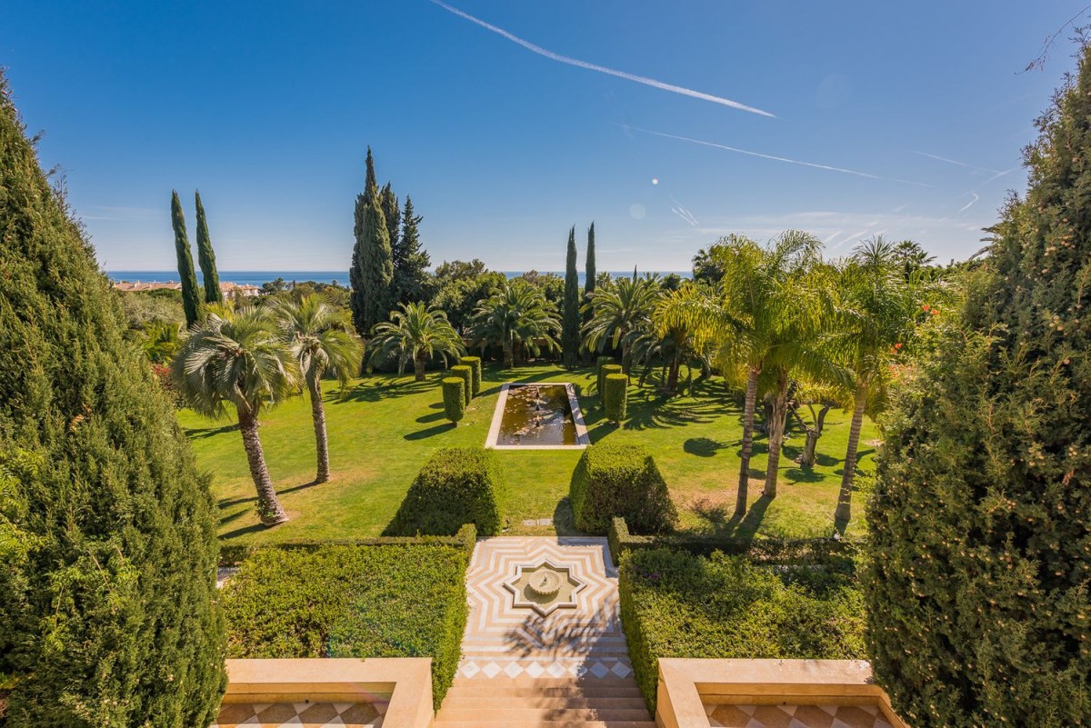 The mansion is surrounded by spacious, idyllic grounds