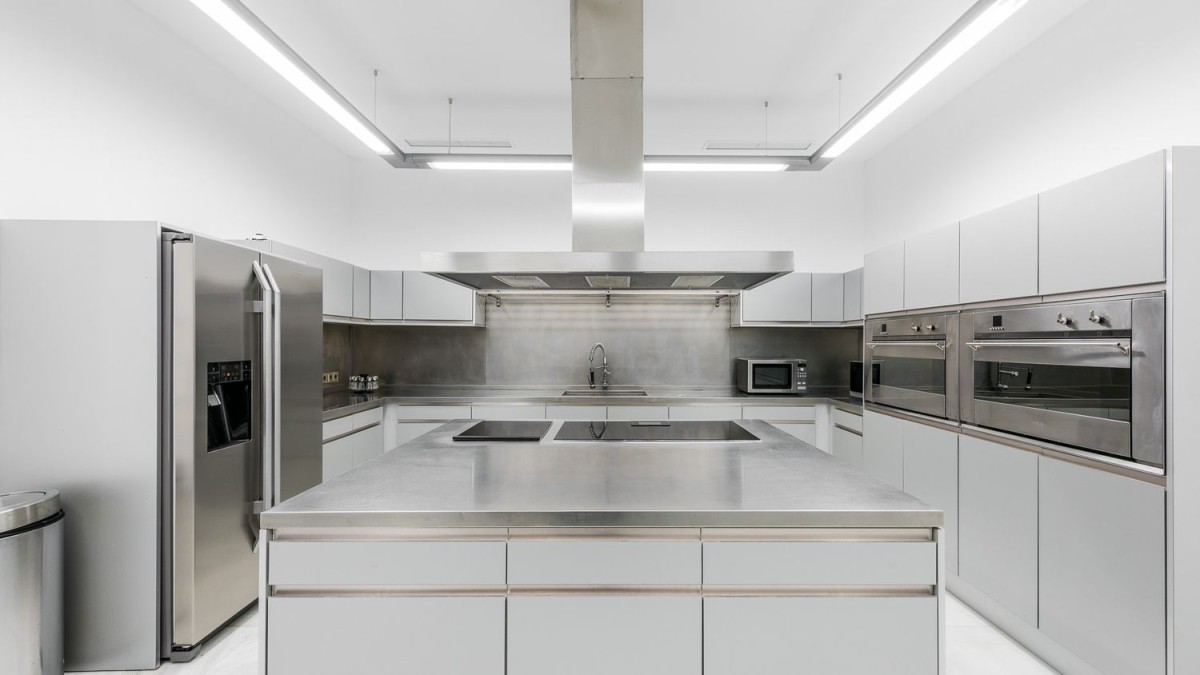 In a modern touch, there is a professional stainless steel kitchen with top quality appliances