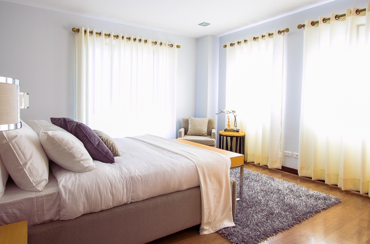 Prepara cambios en tu dormitorio: estos consejos te ayudarán a dormir bien en pleno verano