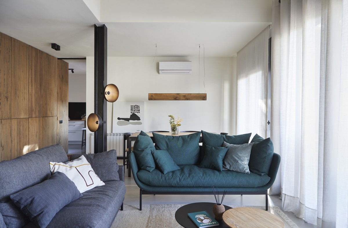 Ideas de decoración: cómo mezclar la madera con tonos atrevidos para crear una casa con carácter