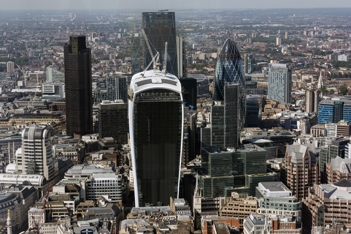 Vivienda en Reino Unido: la demanda acumulada en el confinamiento ayuda a que su precio se recupere