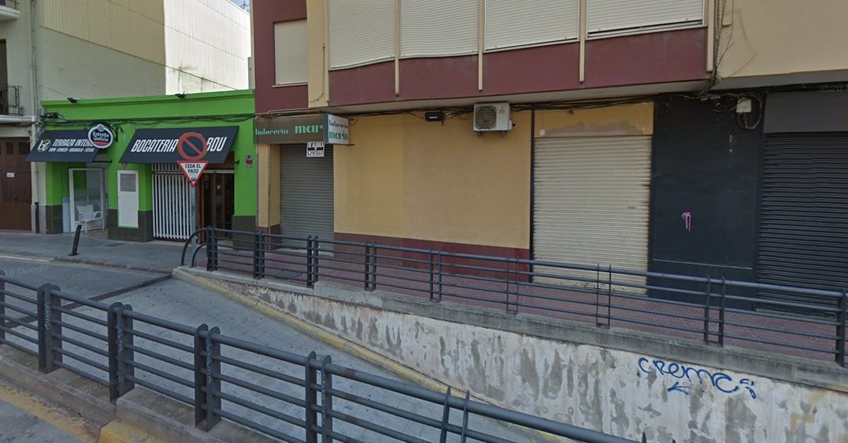 Engaña a una familia para okupar un local y usarlo como vivienda durante ocho meses