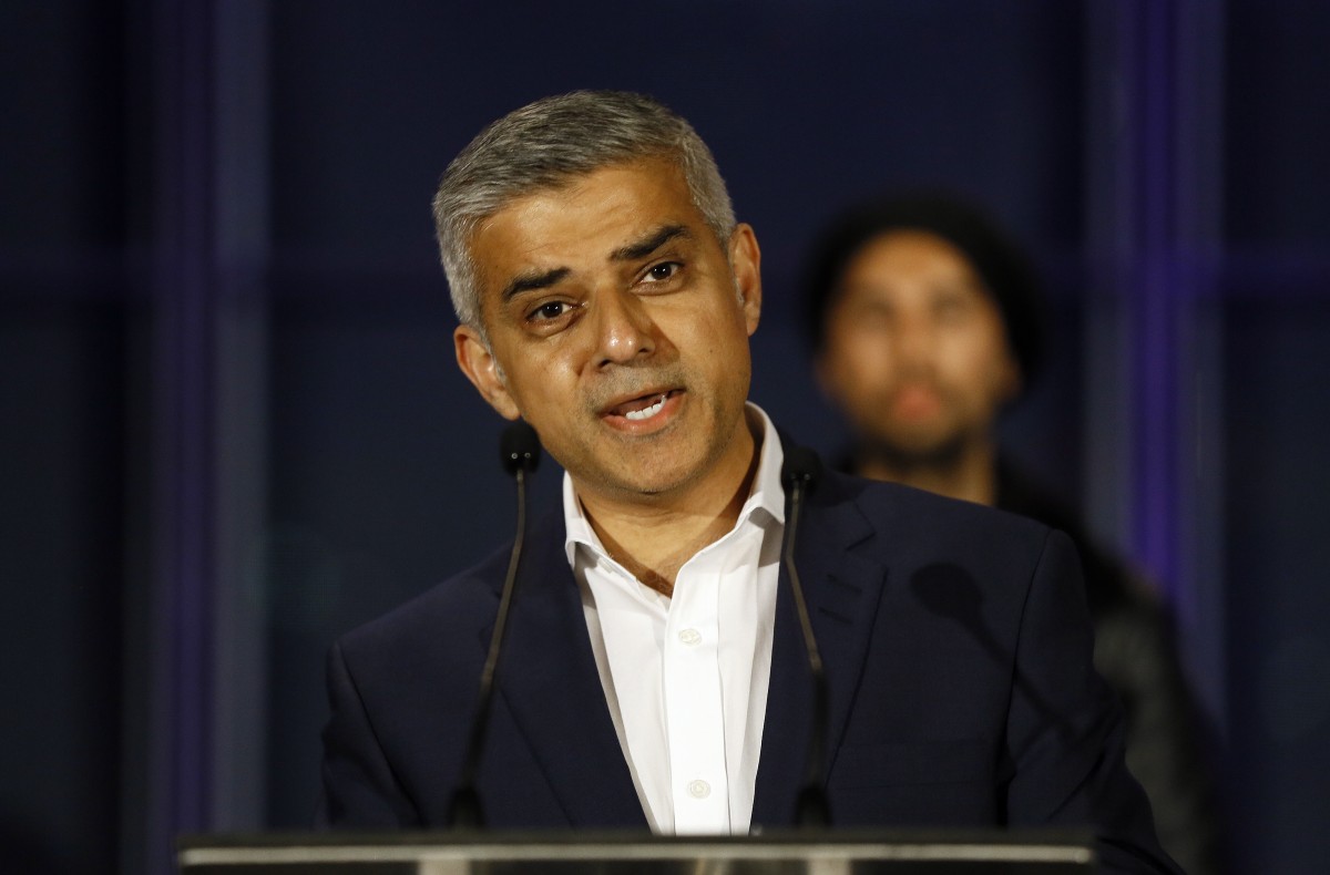 El alcalde de Londres pide congelar los alquileres para evitar desalojos masivos