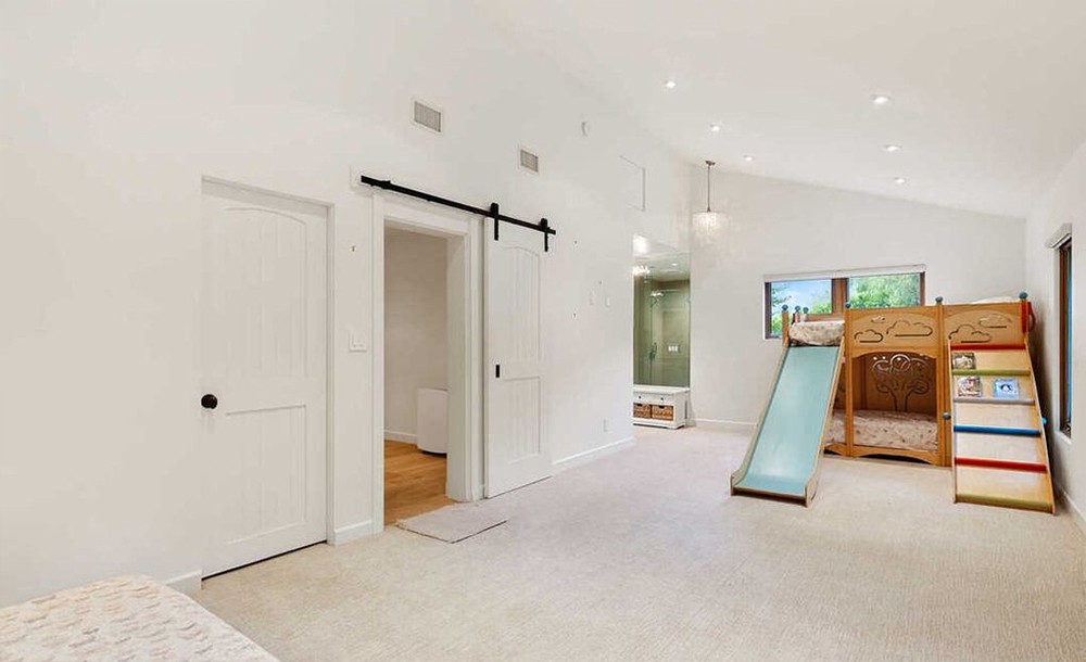 Camas en litera con tobogán