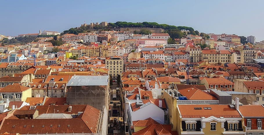 El mercado de la vivienda en Portugal resiste mejor la pandemia del covid-19 que en España