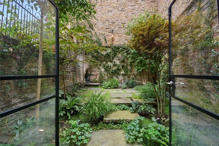 smallest-narrowest-house-london7