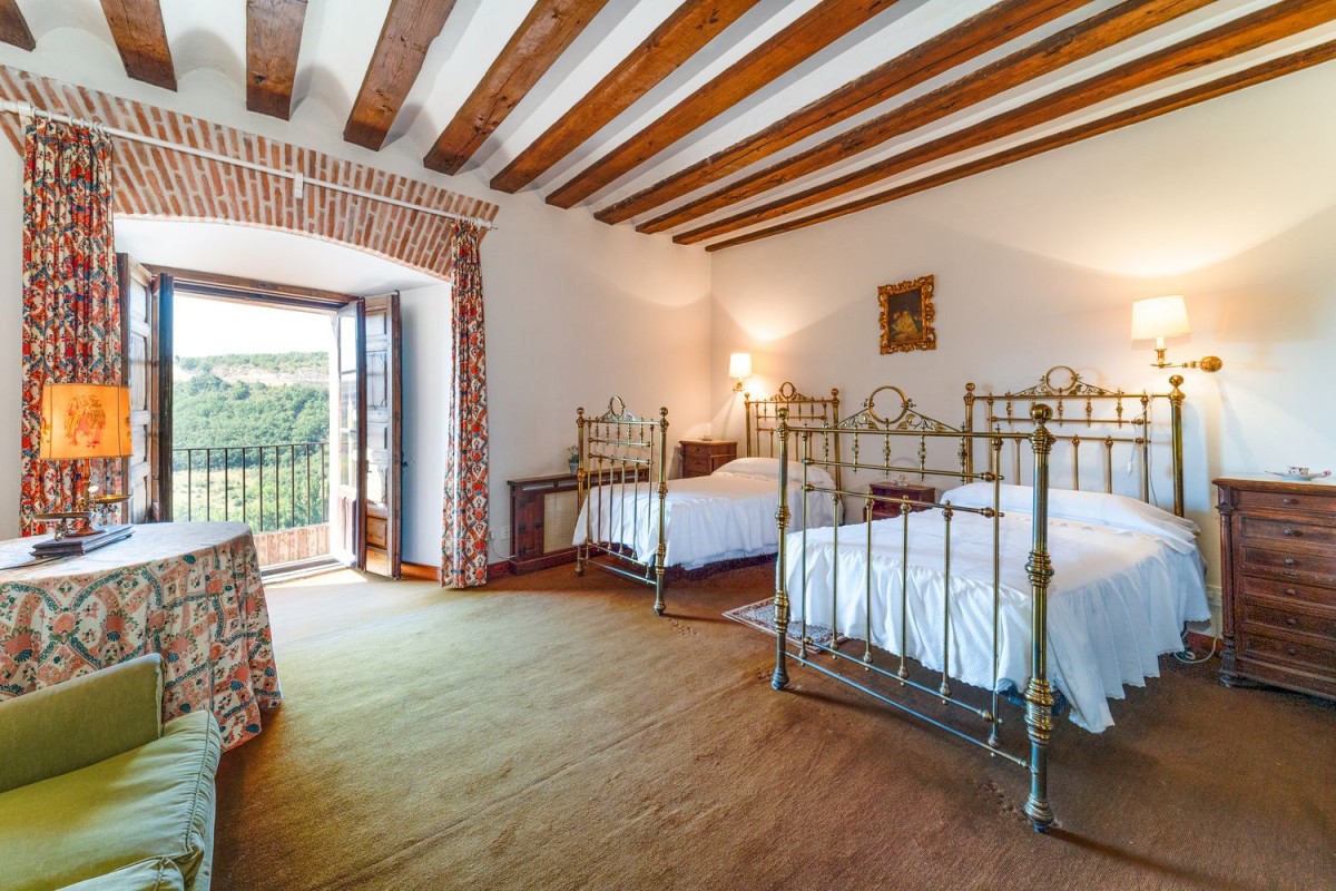La struttura dispone di un totale di 10 camere da letto La struttura dispone di un totale di 10 camere da letto
