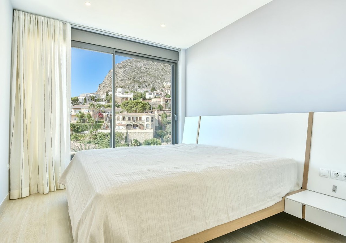 The bedrooms in the property are spacious and bright The bedrooms in the property are spacious and bright