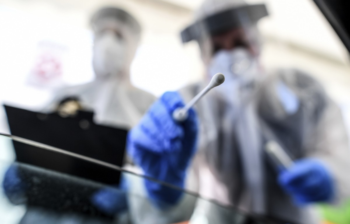 Los analistas enfrían el optimismo de las vacunas contra el covid-19: la crisis tardará en tocar fin