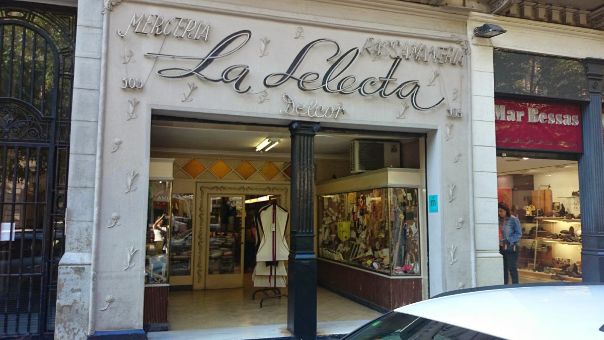 El comercio saca pecho en Barcelona: Sueños Negros alquila la histórica La Selecta de Rambla Cataluña