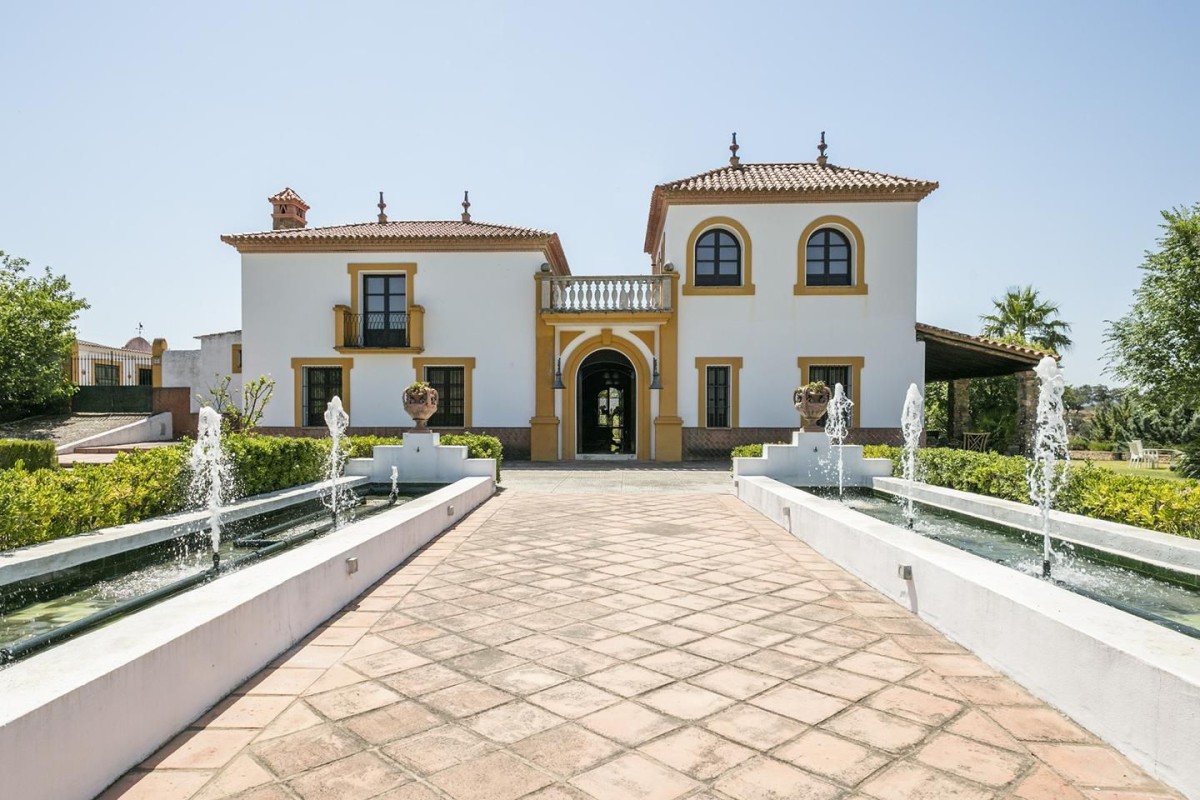 Questa bellissima cascina è in vendita a Zufre, Huelva