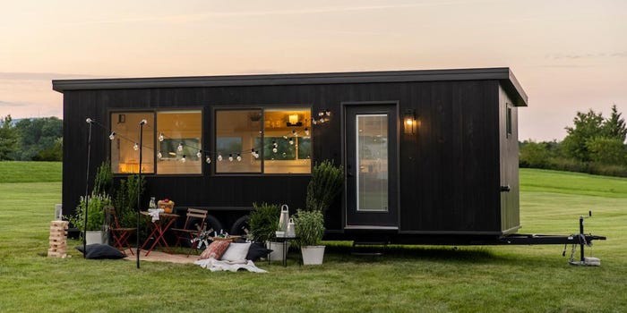 La nueva minicasa sobre ruedas con todo de Ikea que se puede comprar por 53.700 euros 01-josiah-and-steph-photography-ikea