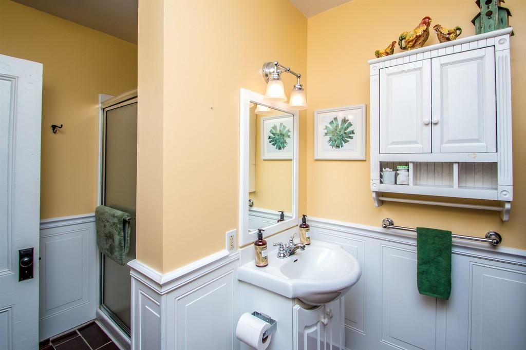 3e29dafeea0955452405bcea2bf9c3fbl-m2411327940od-w1024_h768