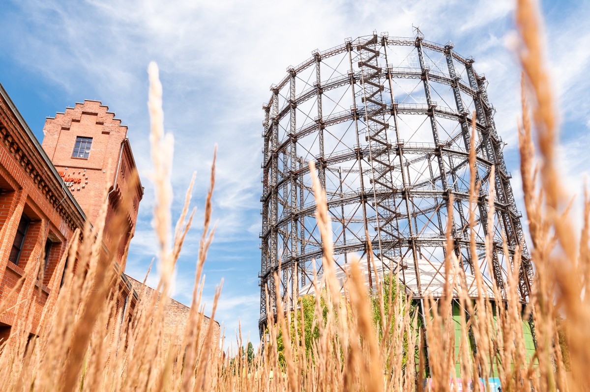 El almacén de gas tiene 80 metros de altura y 50 de diámetro