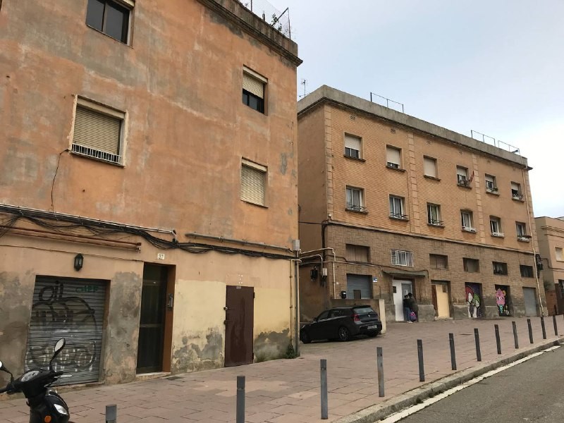 Barcelona gasta casi dos millones de euros en comprar tres edificios en “estado precario”