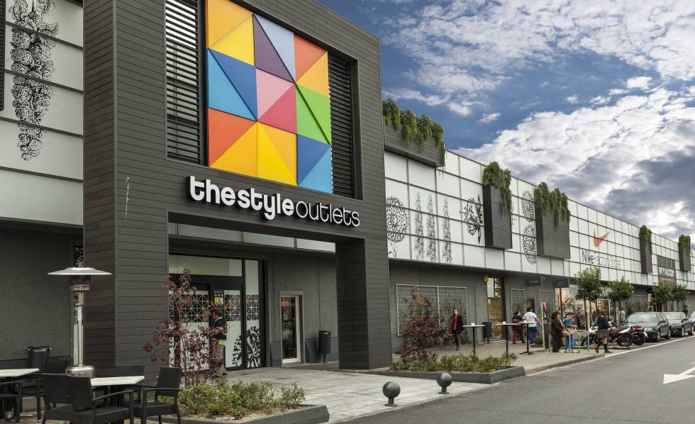 El grupo de centros comerciales Neinver renegocia 400 acuerdos con sus inquilinos