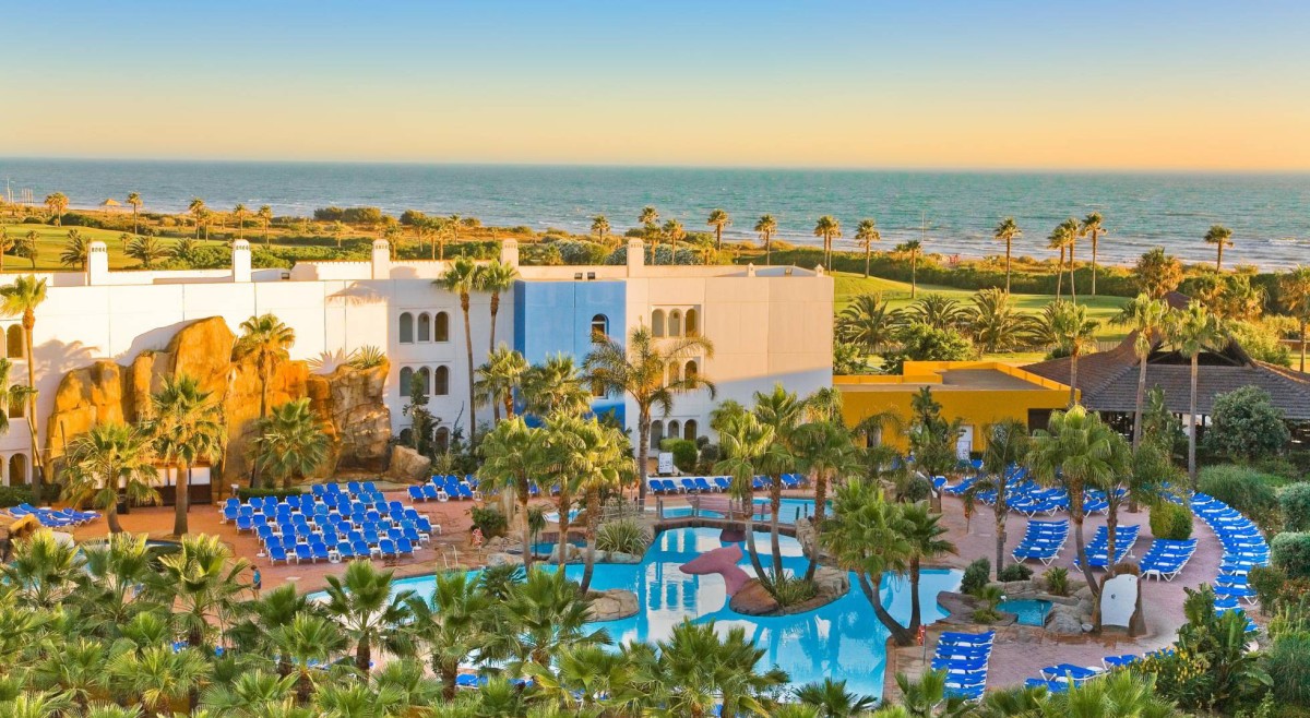 Amancio Ortega compra el hotel Senator Playaballena en Cádiz por 25 millones