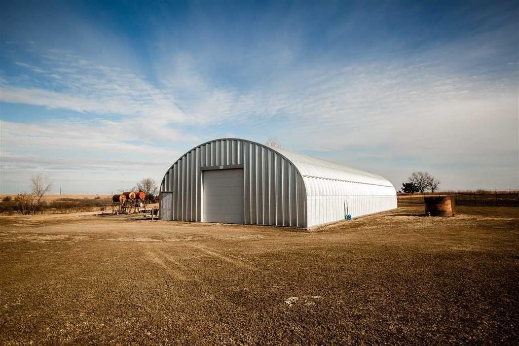 missile-quonset-building