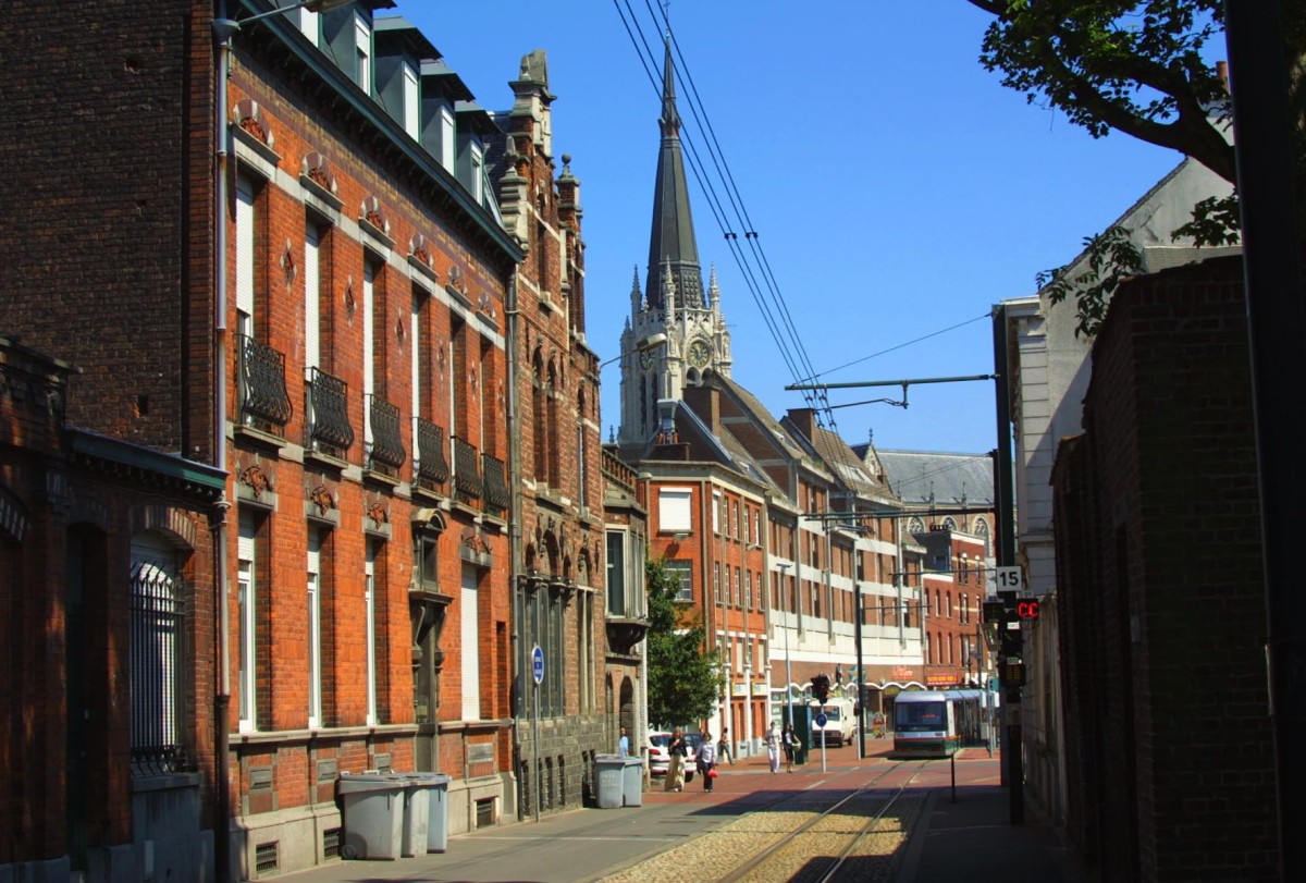 Casas a 1 euro: esta iniciativa italiana llega a Francia