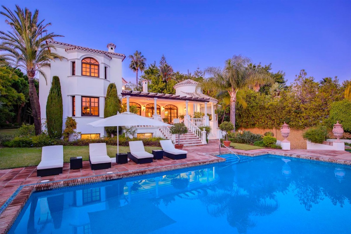 Această vilă tradițională este de vânzare pe Costa del Sol