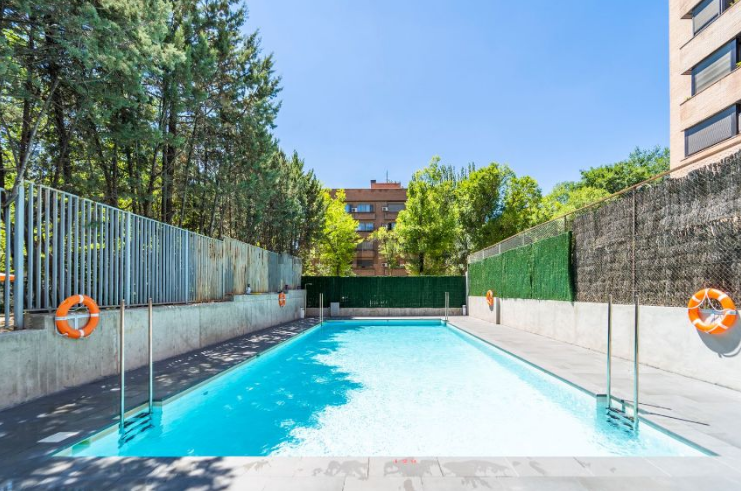 Estas son las medidas anticovid que deben cumplirse en las piscinas comunitarias en cada CCAA