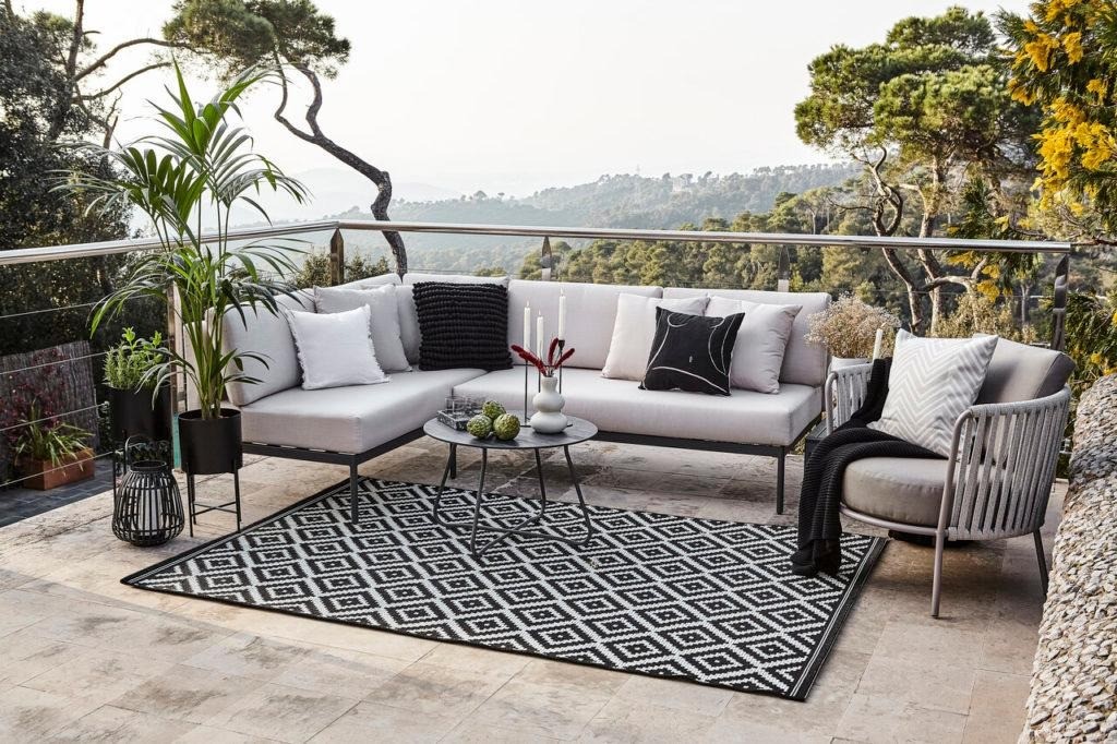 Outdoor lounge 01-outdoor-lounge-barcelona